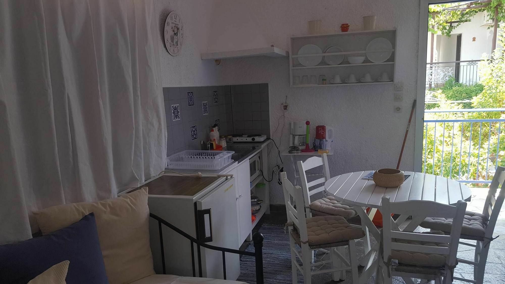 Mantos Rooms 1 Neo Klima Luaran gambar